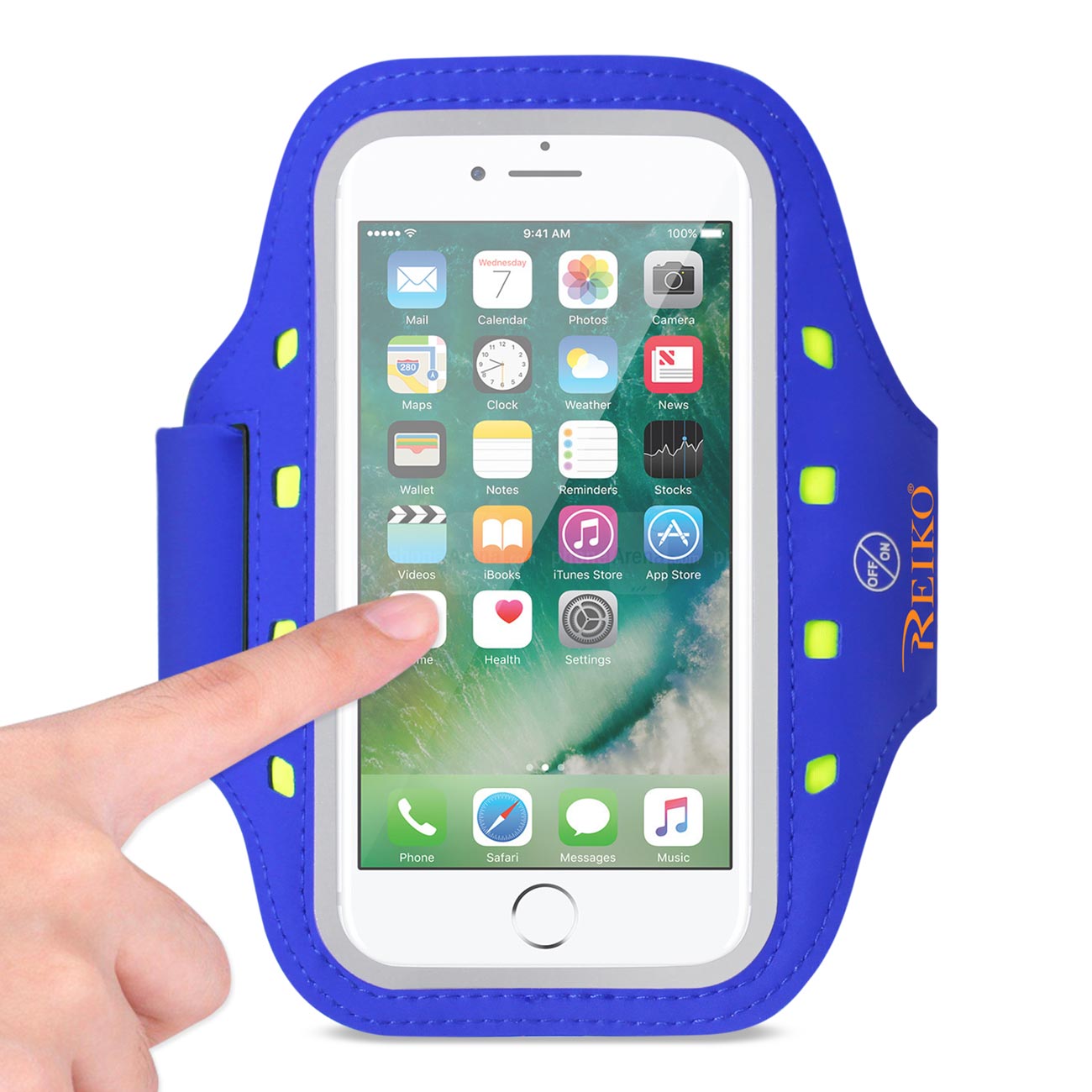REIKO RUNNING SPORTS ARMBAND FOR 5.5 INCHES DEVICE WITH LED IN BLUE (5.5x5.5 INCHES)SAB05-UNI55BL